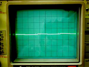 24V出力側のスパイク(コンデンサー付)